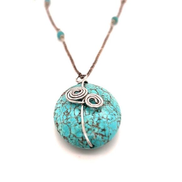 Faux Turquoise Necklace - Picture 2 of 3